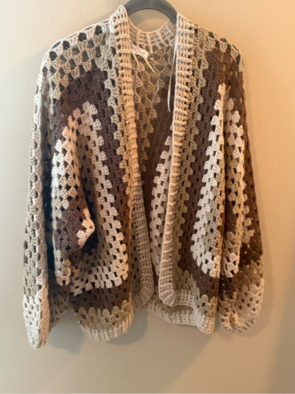 Vestique Crochet Granny Square Cropped Cardigan afghan size small medium